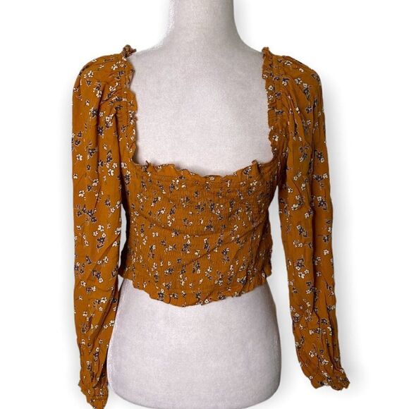 Elodie Gold Floral Cropped Smocked Long Sleeve Boho Top SZ L - Picture 2 of 11